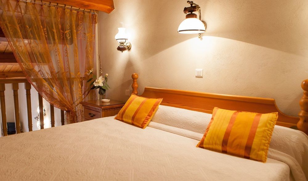 L' Escapade Hotel & Restaurant Le Pradet Eksteriør billede